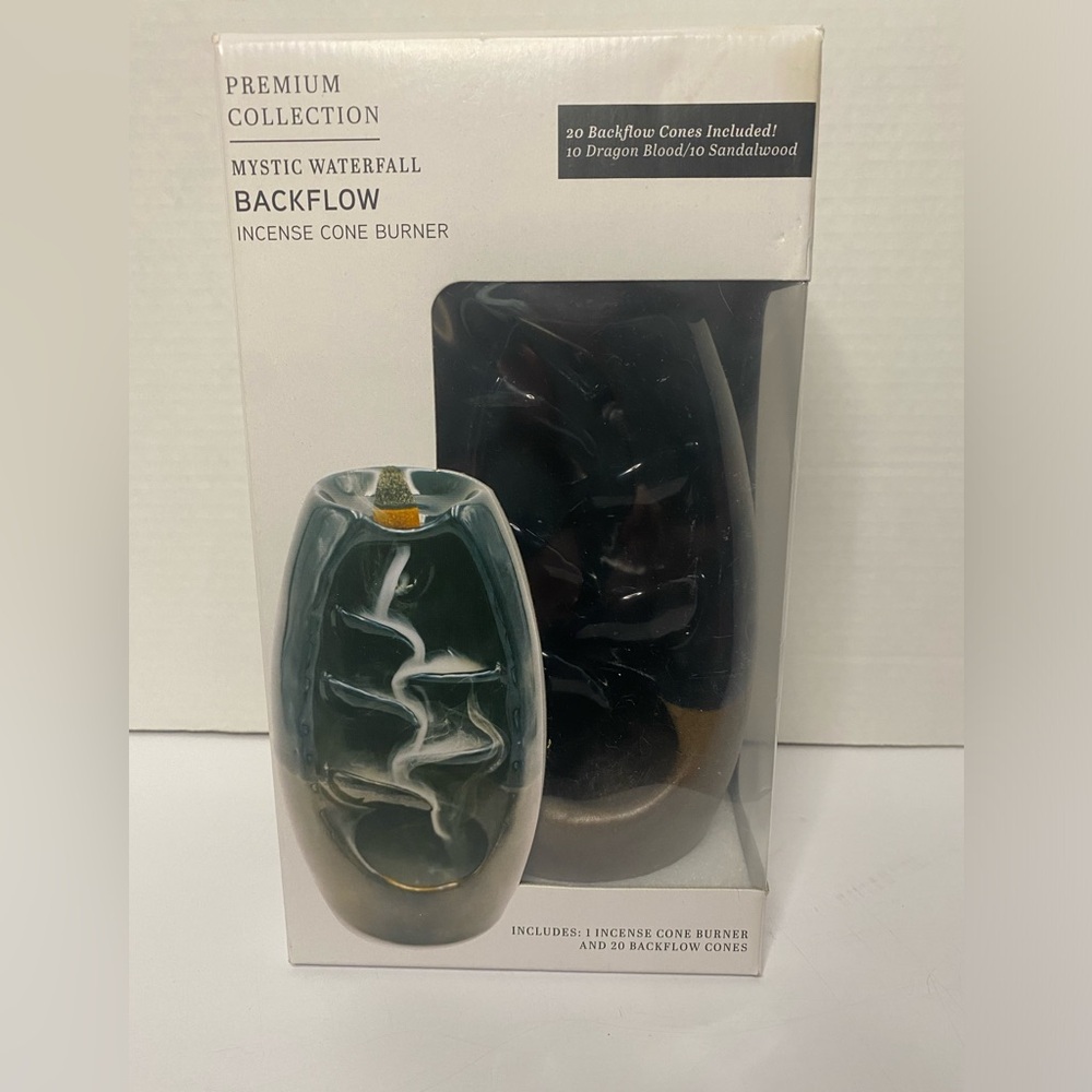 Mystic Waterfall backflow brand new . Color is black with 20backflow cones incl.